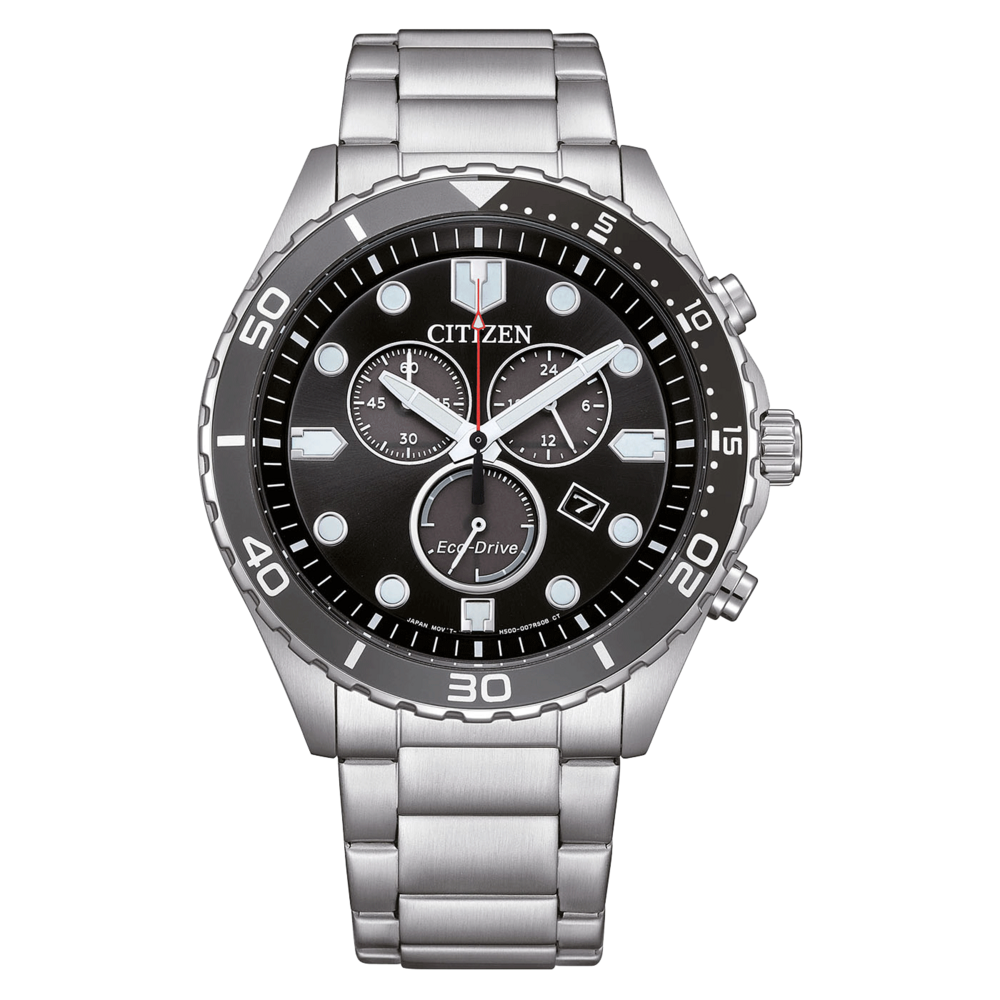 Citizen-Uhr mit schwarzem Zifferblatt, silbernem Armband und Chronographenfunktionen.